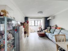 此房满五年,V一精装修,南北通透,楼层好,诚心出售