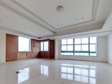空中别墅:四卧朝南、全线江景、阳光房大露台free