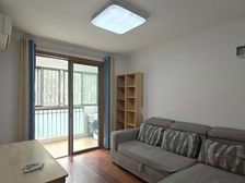 交通便捷 购物方便 临地铁 满五 有电梯 南北通透