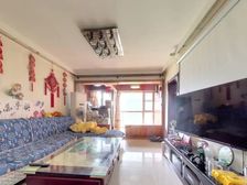碧玺增两居室,中门朝南,临地铁,出行便利