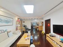 02年商品房设计 板式户型 南北通三房两厅 紧邻轻轨站 诚售