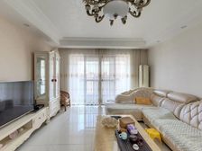 保利中央公园 4室2厅 140.11平