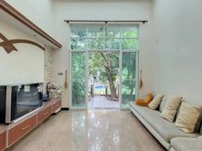 湖景别墅,南北对流,有小船 流水 风景宜人 一口价110W