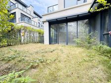 万科棠樾现代新式别墅 地势高 挑高客厅带电梯井