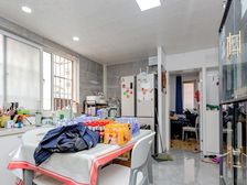 此房满五仅一南北带花园视野宽阔采光充足