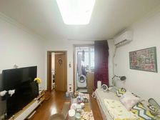 近地铁100 家门口双规交,全明户型 小区中心花园位置