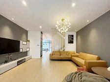 万科棠樾五期别墅 上下三层 拎包入住 视野开阔 位置安静急售