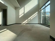 龙湖西宸原著二三组团别墅 287.44平5居 南向 着急出售