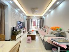 杨家坪 房龄新 小三居 朝向好 带电梯 临地铁 商业配套齐全