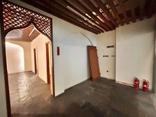 CBD朝外SOHO临街商铺100平 层高3.5米 适合多业态