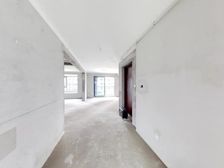 此房为洋房,居住更舒适,位置很好,小区环境优美,慢二无税