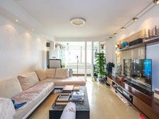 2000年小区 出售 拎包入住 南北通透 楼层