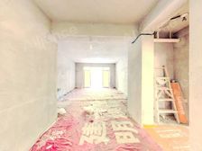 聚龙小镇 陶然新村 大三房 证满 环境好 氛围好 诚意出售