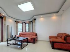 小区中间位置,凤凰楼层,空关,有钥匙,精装修三房