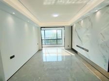 保利天珺 南北通透 次新房 商业配套齐全 双卫生间 精装好房