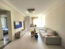 大门口位置 南北通拐角飘窗 全屋精装全送 诚意出售 价格可谈