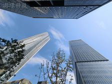 张江科学之门,地标甲级办公 385平米起,科技加速器直补2元