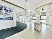 南部商务区恒达高大厦658.精装修隔间可改动 挑高4.2