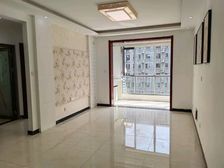 三中 金域蓝湾 在水一方 精装 老证 全天采光 全明户型