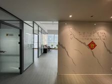 纯写个人房东(D铁口睿中心155平带家具3加1公卫24h空调