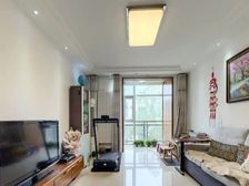 果岭小镇 3室2厅 133.12平 中间楼层 南北通透