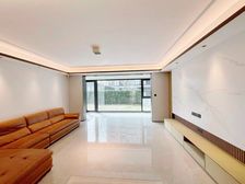 北龙湖足球公园旁 碧桂园豫府精修四房一楼带院子带精修地下室