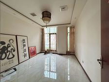 CBD核心区纯一层双门头333平可简餐酒馆会所接待美容护肤