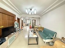 喜欢大平层可以看过来 3房2厅2卫 送储藏间 诚心出售