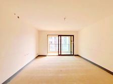 北龙湖雅居乐御宾府毛坯复式四房 满两年送车位 急售随时可看房