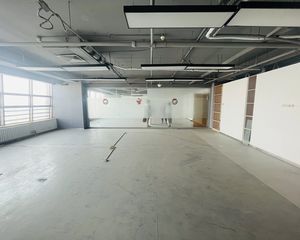上地 科实大厦 出售小整层1000平 单价1.7万 各付各税