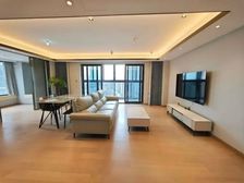徐泾 中间好楼层 有电梯 正规商品房 近地铁 车位充足 满五
