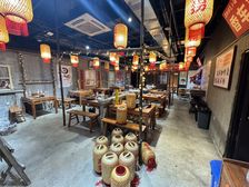 大望路SKP旁临街一层带园子招海鲜烧烤火锅涮肉家常菜