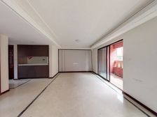 近红谷滩 中海玫瑰园洋房三楼带两个露台 随时看房