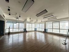 国贸建外SOHO临街商铺 办公 246平方正空间 适合多业态