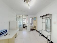 西环里两居 南北通透 首付10万 单价2.1万 还能商量