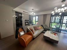 大华锦绣四季 房东诚心卖 价格可以谈 全屋中央空调加地暖