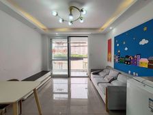 交通便利 中间楼层采光好 临地铁 南北通透 精装好房