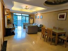 东城花园电梯套内108平方3房2卫看花园售还价急卖!