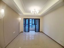 (2023年次新房)嘉州商圈房,全新精装没住人,轻轨站50米