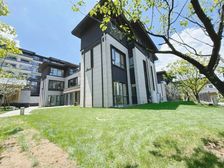 观滇(精装别墅)100多平大花园(一口价370万)带两个车位