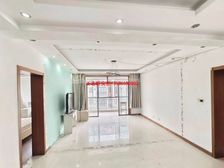 新理想花园 飞机户型正三房 中间楼层 采光无遮挡 满五有车位