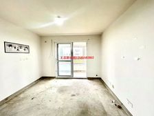 实地VR拍摄,靠河花园洋房带电梯,带阁楼,毛坯随意装修,诚售