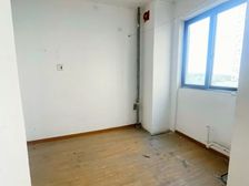 花桥裕花园 4室2厅2卫 毛坯 125万元