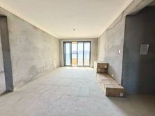 香逸铂悦 4室2厅2卫 毛坯 168万元 109平米