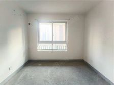 嘉宝梦之晨 交通便利 小三居 临地铁 采光无遮挡 价格可谈