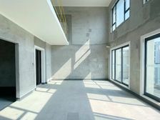 三个超大露台!!!轻轨站门口 、高品质小区、使用面积200平