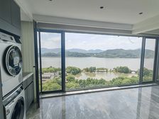 龙台 磁湖北岸一线湖景 两梯两户180平大平层 黄石最美磁湖