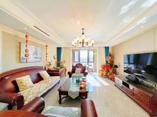 北龙湖龙之梦东苑 临河精装大平层 送双车位地下室 随时看房