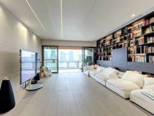 凯旋新世界广粤尊府 304.65平5居 南向精装修 方便看房