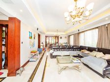 上河湾 朝南 商业配套齐全 精装可拎包入住 交通便利 楼龄新